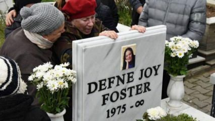 Defne Joy Foster je 8. smrt rok byl připomínán