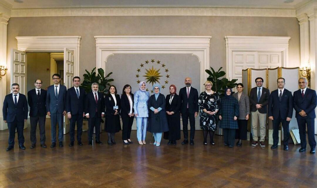 Emine Erdoğan se setkala s nově jmenovanými členy představenstva Afrického kulturního domu