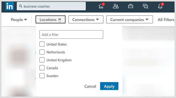 Stránka s výsledky vyhledávání na LinkedIn má filtry pro připojení k poloze a společnost.