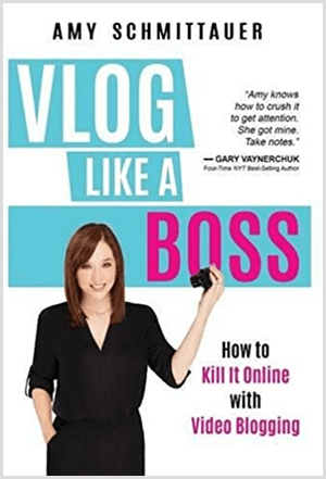 Amy Landino napsala knihu Vlog Like a Boss pod jménem Amy Schmittauer. Na obálce je fotka Amy od pasu s videokamerou. Název se objevuje na světle modrém pozadí s bílými a fuchsiovými písmeny. Podtitulem knihy je Jak ji zabít online pomocí video blogů.