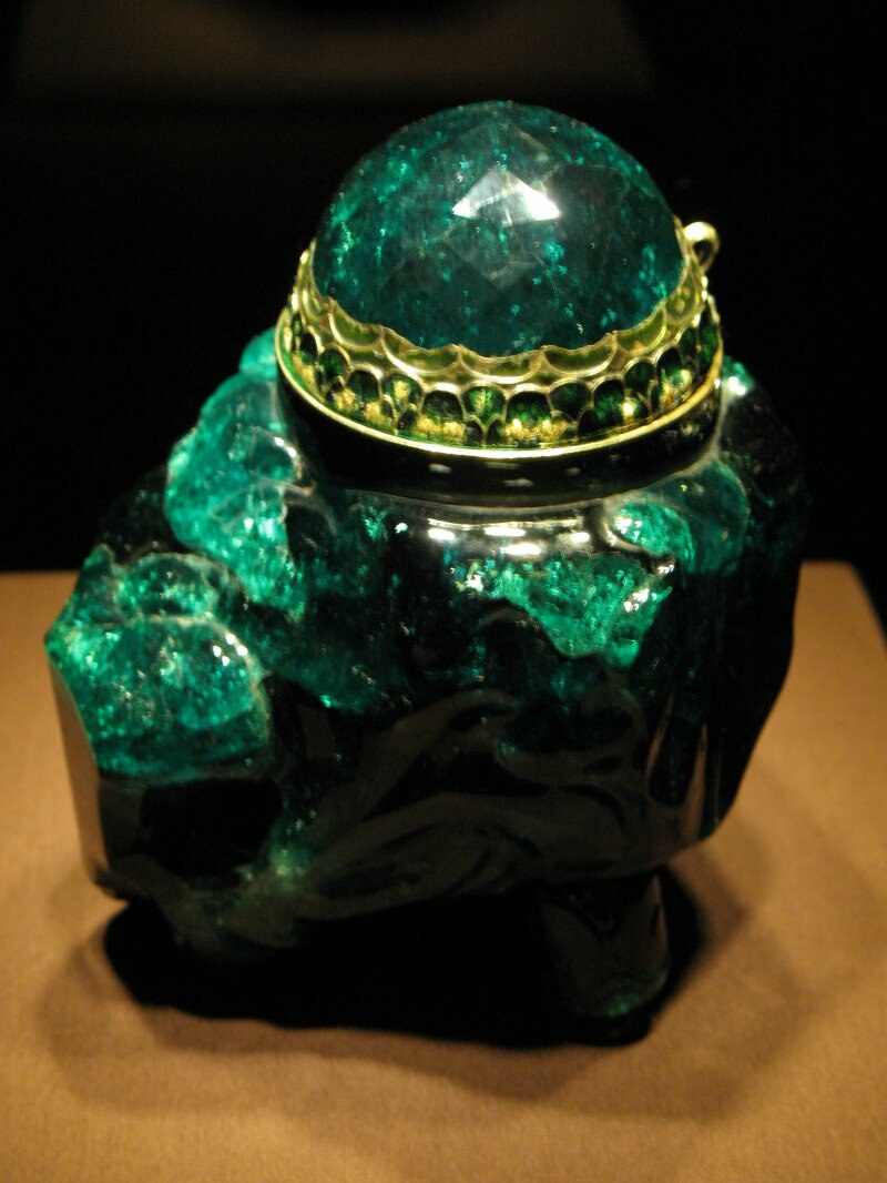 Co je smaragdový kámen? Jak se tvoří? Jaké jsou vlastnosti smaragdového kamene?