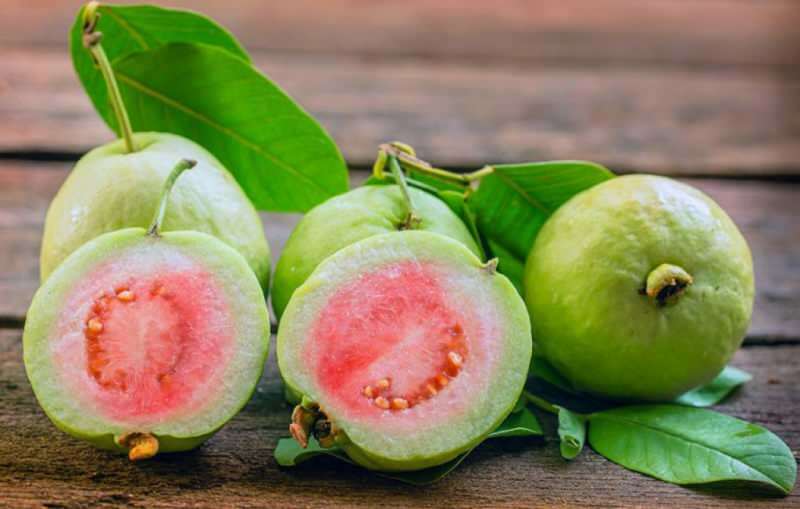 Obsahuje silné antioxidanty, jako jsou rajčata guavan