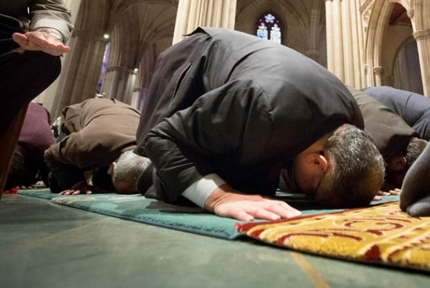 Jak se modlit v sboru? Když je pozdě na modlitbu, dokončete rakat