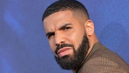 Drakeův náhrdelník ve výši 1 milionu dolarů získal sociální média!