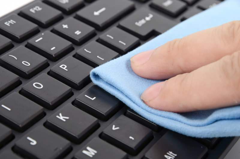 Jak čistit klávesnici
