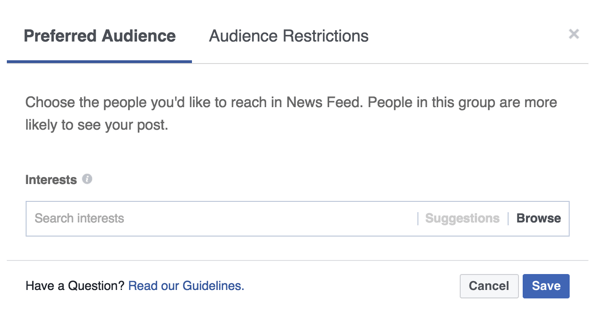 Přidejte značky zájmů, které odrážejí lidi, které chcete svým příspěvkem na Facebooku oslovit.
