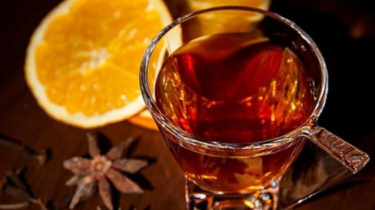 Lahodný pomerančový zimní čajový recept