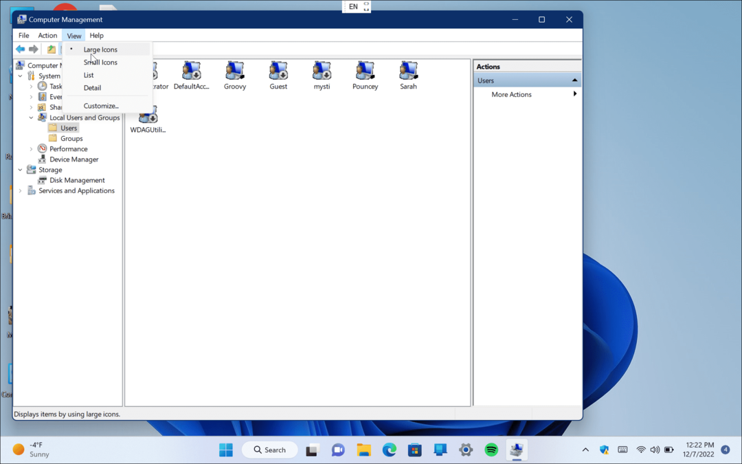 Zobrazit všechny uživatelské účty v systému Windows 11