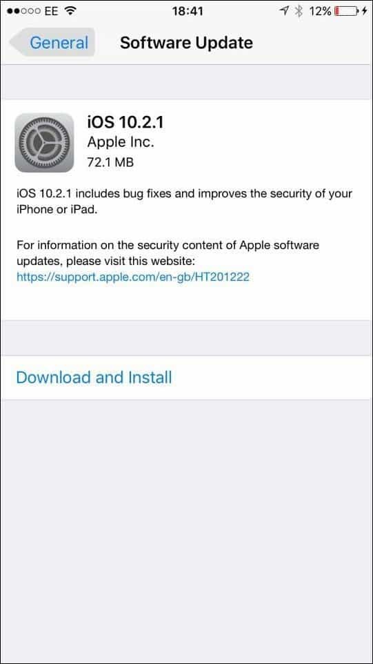 Apple iOS 10.2.1 - Měli byste upgradovat a co je zahrnuto?
