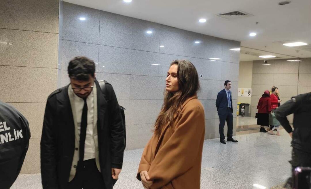 Eda Taşpınar svědčila, protože pózovala v mešitě!