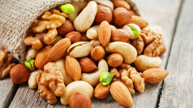 ořechy a kalorií