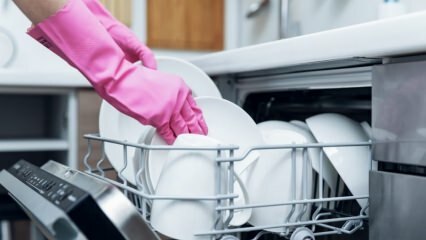 Předměty, které by neměly být umístěny do myčky nádobí