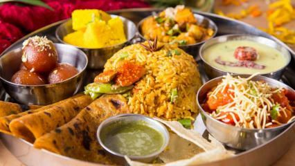 Co jíst v Indii? Místní indické jídlo