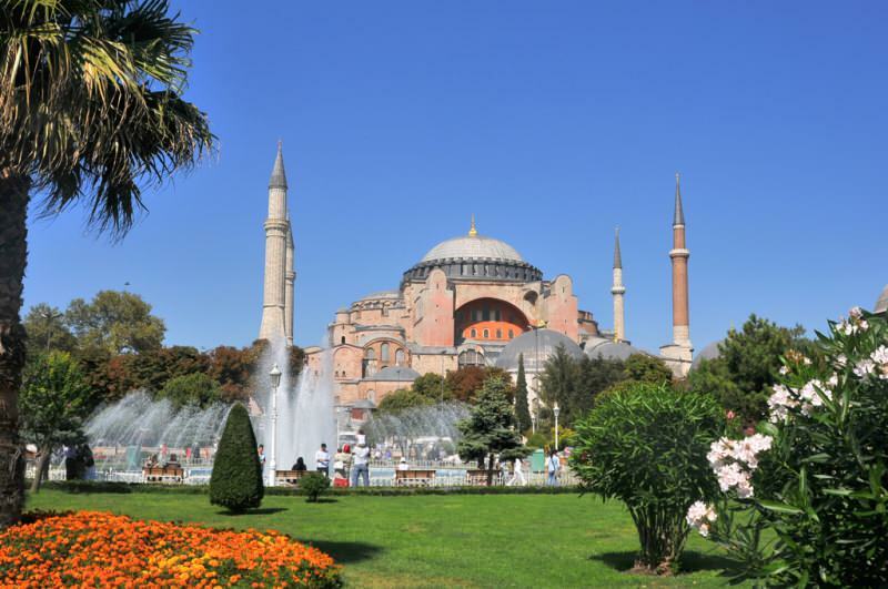 Sdílení Hagia Sophia z Uğur Işılak: „Nechť je duch sultána šťastný…“