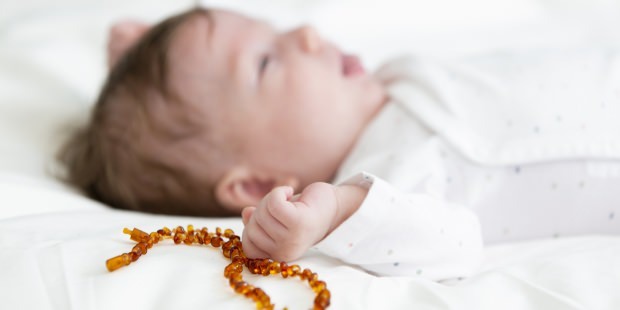 jantarové náhrdelníky a náramky pro kojence