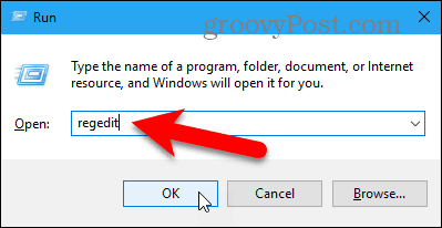 Otevřete Editor registru v systému Windows 10