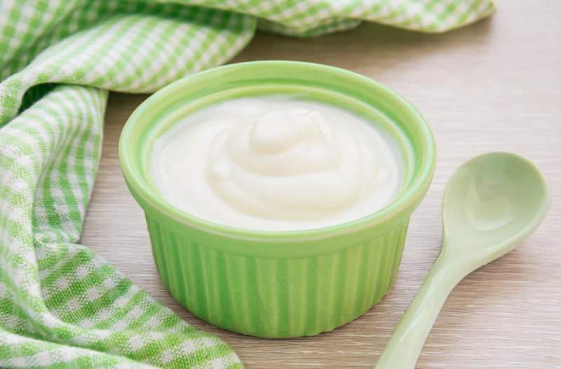 Kdy je jogurt podáván dětem? Jak dát jogurt 6měsíčnímu dítěti?